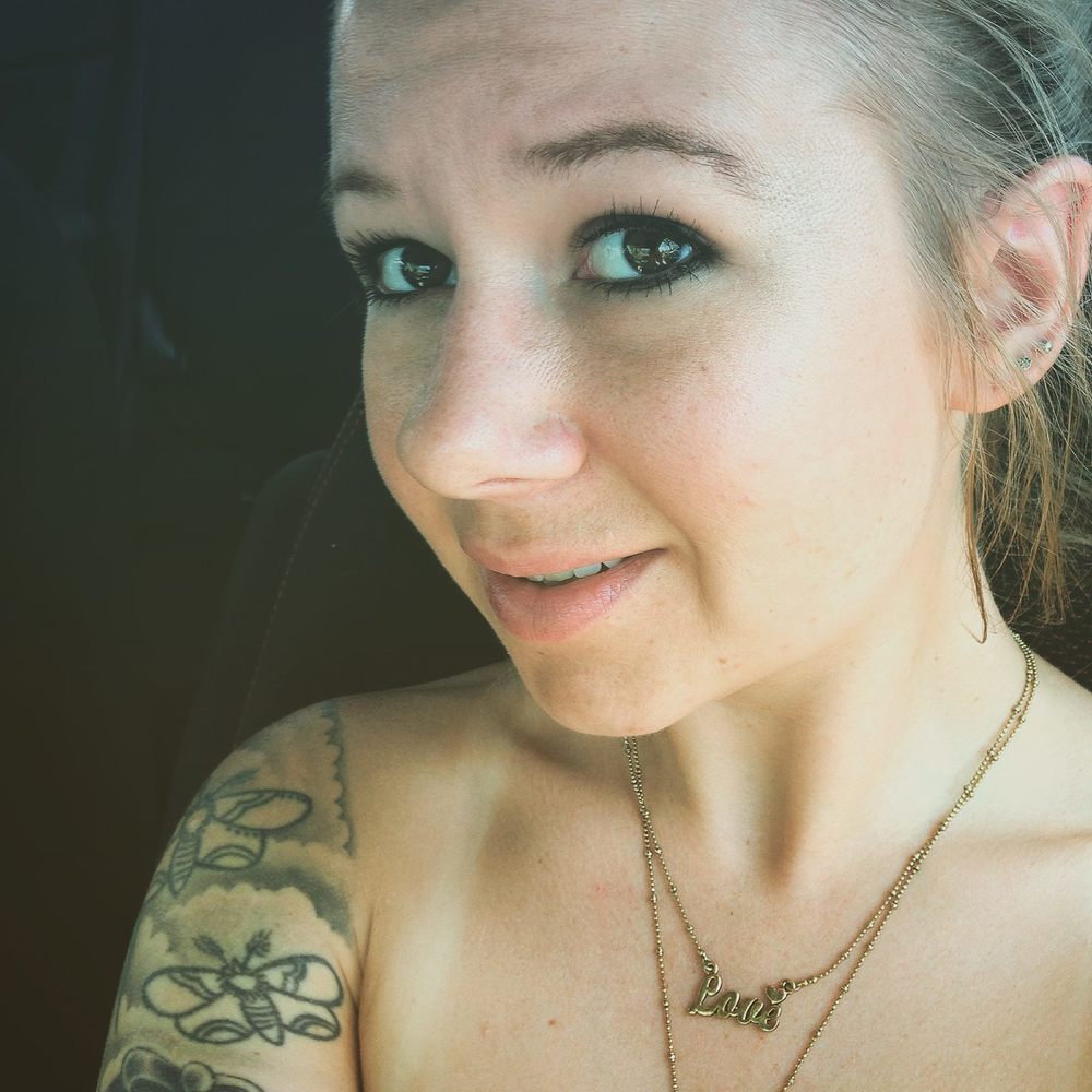 Meet your Posher, Hollye